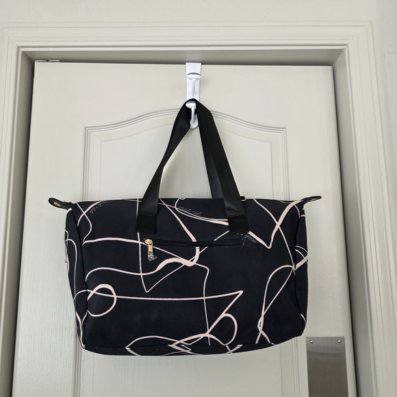 Mali + Lili Handbags - Black & Pink Abstract Travel Weekender Bag - Unbranded